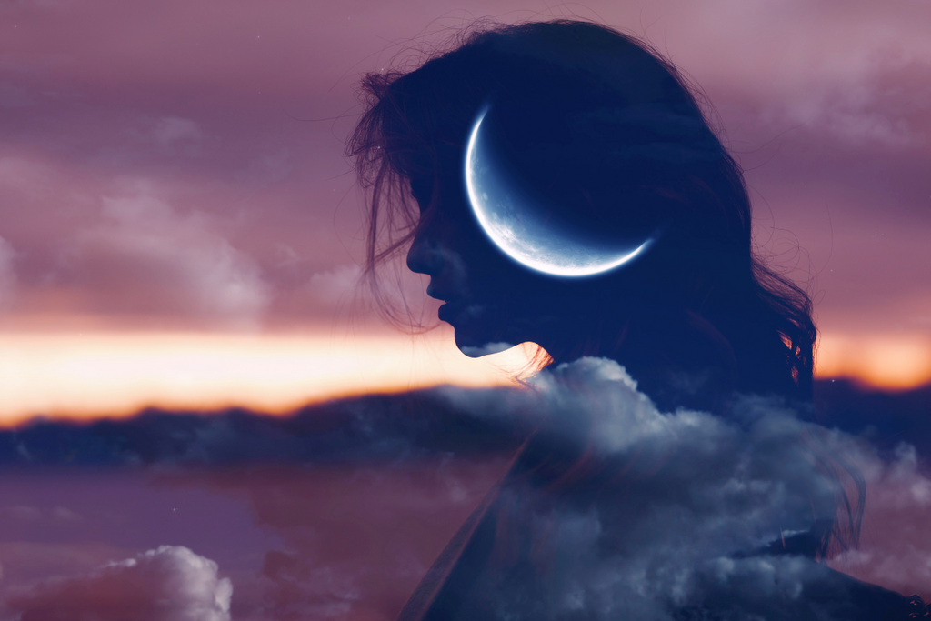 Moontime Magic: Holistic Menstrual Wisdom for the Modern Feminine