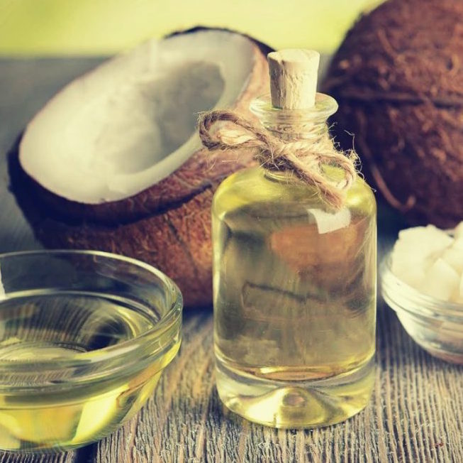 The Oil Cleansing Method With Coconut Oil For Beautiful Skin